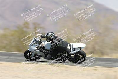 media/Apr-20-2025-CVMA (Sun) [[39090e8767]]/Race 9-Formula LW Twins Shootout/